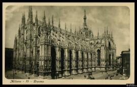 Tarjeta postal de vista exterior de la Catedral de Milán editada por A. Traldi en la misma ciudad