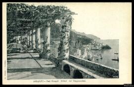 Tarjeta postal de la galería del Convento dei Cappuccini o Grand Hotel dei Capuccini de Amalfi ed...