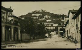 Tarjeta postal de vista panorámica de Fiesole y el Convento de Santo Domingo o Il Conventino en l...