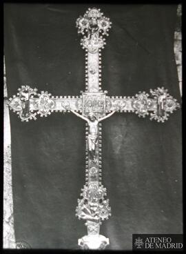 Cruz de la catedral de Gerona, del taller de Pedro Bernés. Cetedral de Gerona