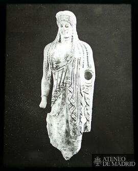 
Atenas (Grecia). Museo de l a Acrópolis. Estatua Korai
