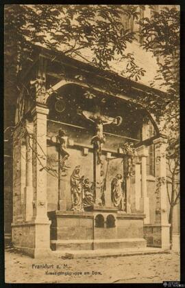 Tarjeta postal de grupo escultórico en los exteriores de la Catedral de Frankfurt editada por L. ...