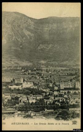 Tarjeta postal de vista general de Aix-les-Bains y la región montañosa de Revard  en los Alpes Fr...