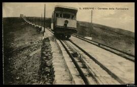 Tarjeta postal de un vagón o Carozza del Funicular del Monte Vesubio editada por E. Ragozino en l...