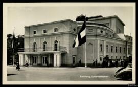 Tarjeta postal de vista exterior del Landestheater de Salzburgo editada por el Bergwelt Verlag C....