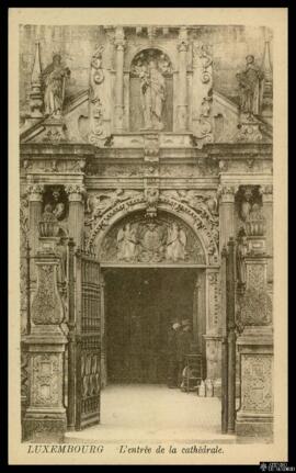 Tarjeta postal de la entrada a la Catedral de Luxemburgo, fotrografía y edición de Victor Ablen, ...