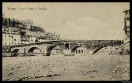 Tarjeta postal de vista panorámica del Puente de Piedra y el Castillo San Pietro de Verona con ca...