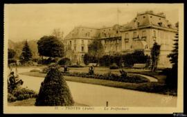 Tarjeta postal de vista exterior de la Prefectura de Troyes editada por G. Artaud en la Avenue de...