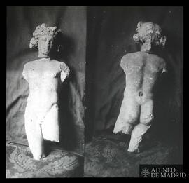 Escultura de hombre (dos vistas: anterior y posterior)