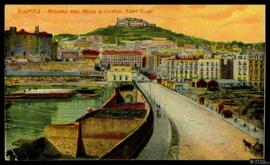 Tarjeta postal a color de vista panorámica de la Strada del Molo y el Castel Sant'Elmo desde el P...