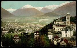 Tarjeta postal circulada de vista panorámica de Domodossola, fotografía de Escl. D. Menapace, rem...