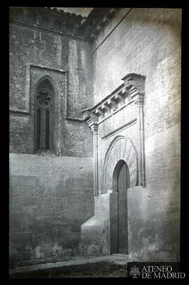 Puerta lateral de San Miguel de Córdoba