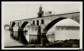 Tarjeta postal del Pont St-Bénézet y la Chapelle Saint Nicolas en Aviñón editada por Rella