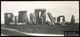 Stonehenge, junto a Salisbury (Inglaterra). Círculo de trilitos