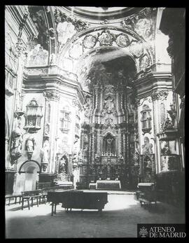Interior de la iglesia del Seminario de Teruel.