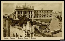 Tarjeta postal de vista exterior  de la Archibasílica de San Juan de Letrán y su Puerta Santa o P...