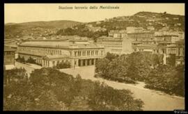 Tarjeta postal de vista panorámica de la Estación ferroviaria [de la línea de la Compagnia Reale ...