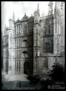 
Fachada de la Catedral de Plasencia (Cáceres).
