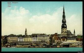 Tarjeta postal policromada de vista panorámica de Riga desde el río Duina o Daugava editada por A...