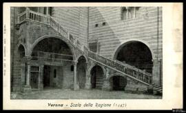 Tarjeta postal de la Scala della Ragione en el Palazzo della Ragione de Verona editada por G. Zan...