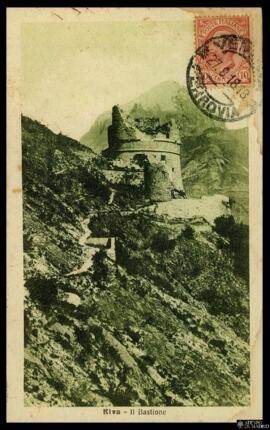 Tarjeta postal circulada [de fototipia] de vista general del Bastione de Riva del Garda editada p...