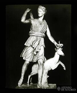 
Artemis von Versailles [Diana de Versalles]. Museo del Louvre. París

