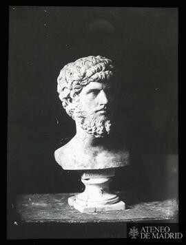 Busto de mármolj del emperador Lucio Vero