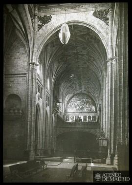 Interior de San Esteban de Salamanca.