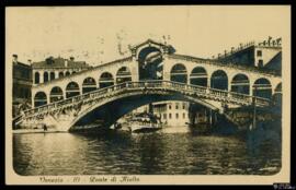 Tarjeta postal circulada del Ponte di Rialto de Venecia editada por A. Traldi en Milán y remitida...