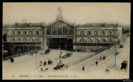 Tarjeta postal de vista panorámica de la Estación de tren de Amiens para la I Guerra Mundial edit...