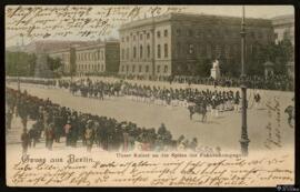 Tarjeta postal circulada a color de desfile militar de la Fahnenkompagnie en Berlín remitida a Li...