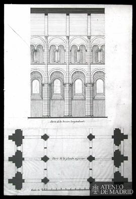 Detalles de la sección longitudinal y de la planta superior de una iglesia