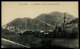 Tarjeta postal de vista general de Lourdes desde la ruta de Pau editada por Sireygeol en la misma...