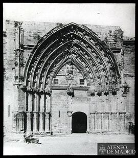 Puerta de los Apóstoles en la Catedral de Lérida.