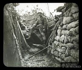 V 903. Observatorio destruido en una trinchera de Aisne