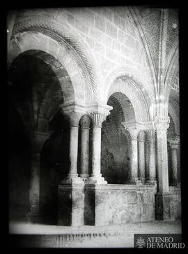 Ingreso a la Sala Capitular del Real Monasterio de Veruela de Zaragoza