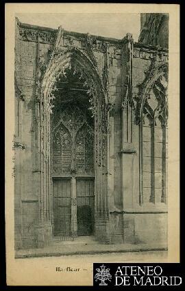 Tarjeta postal de vista exterior del Portal de la Iglesia de San Martín de Harfleur