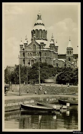 Tarjeta postal de vista exterior de la Catedral ortodoxa Uspenski o Uspenskin katedraali en Helsinki