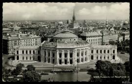 Tarjeta postal de vista panorámica de Viena y el Burgtheater editada por la Postkarten-Industrie ...