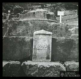 Monumentos de la Vía sagrada de Delfos