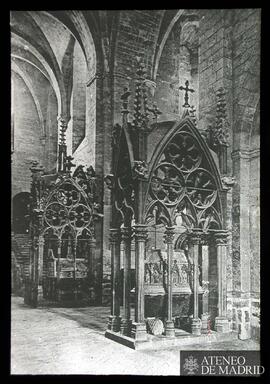 Tarragona. Panteones reales en la iglesia del monasterio de Santa Creus