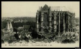 Tarjeta postal de vista de conjunto de la fachada sur de la Catedral de Beauvais editada por Lévy...