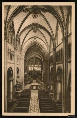 Tarjeta postal de vista interior de la Münsterkirche en Bonn editada por el Hermann A. Peters Kun...