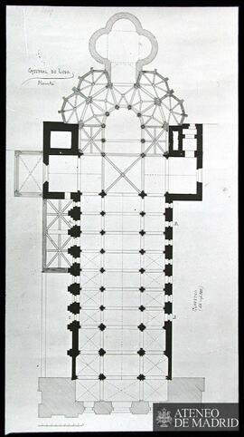 Planta de la Catedral de Lugo. (Dibujo de Vicente Lampérez y Romea. 29 de agosto de 1902)