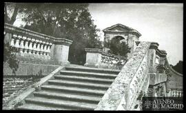 Jardín del Palacio del Infante don Luis de Boadilla del Monte, detalle de la escalera